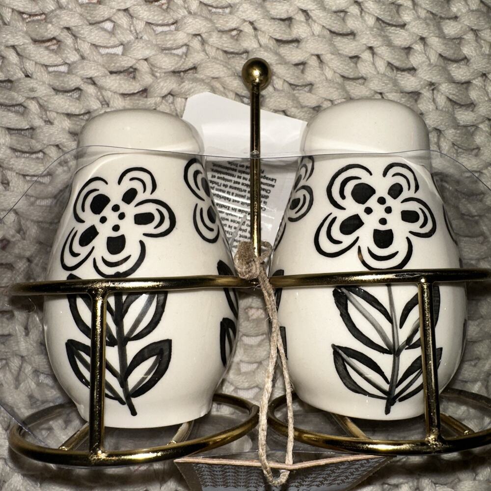 Made In India Black Flowers With Leaves Salt And Pepper Shakers